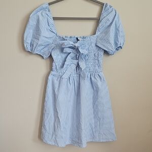 H&M Blue Striped Puff Sleeve Dress